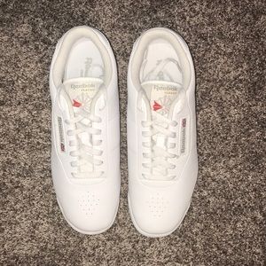 Reebok classic gym shoes